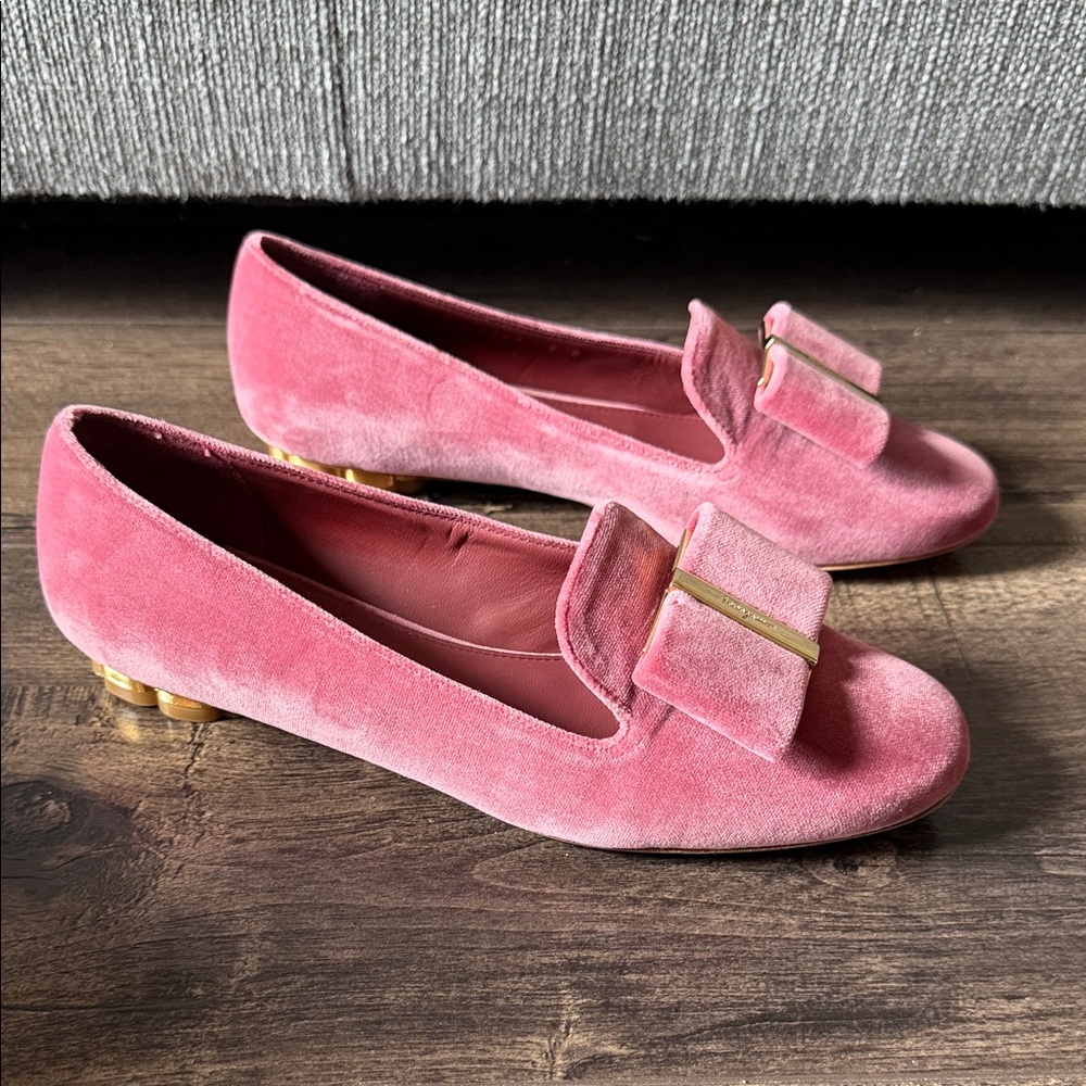 Salvatore Ferragamo Sarno T Flat - Picture 3 of 4